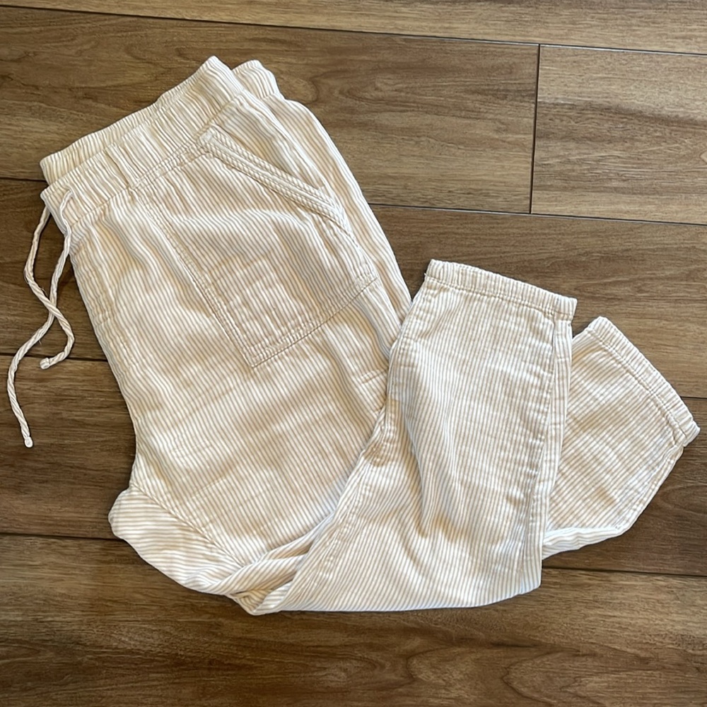 Old Navy Cream Striped Ankle Pants